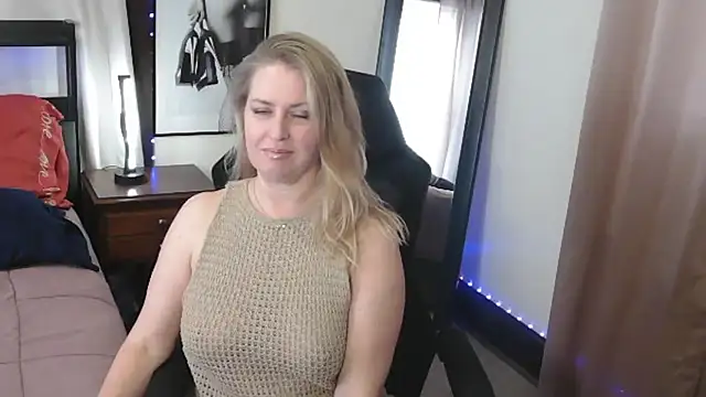 HollieBim online show from 6, 1, 2026