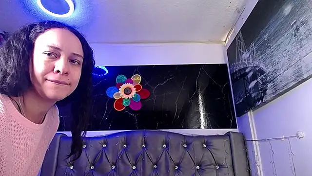 Snapshot of LAILAGUMMY chatting on 17, 3, 2025 LAILAGUMMY online show from 17, 3, 2025