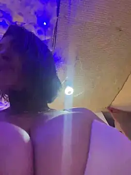 Natasha boobs latina online show from 9, 1, 2025