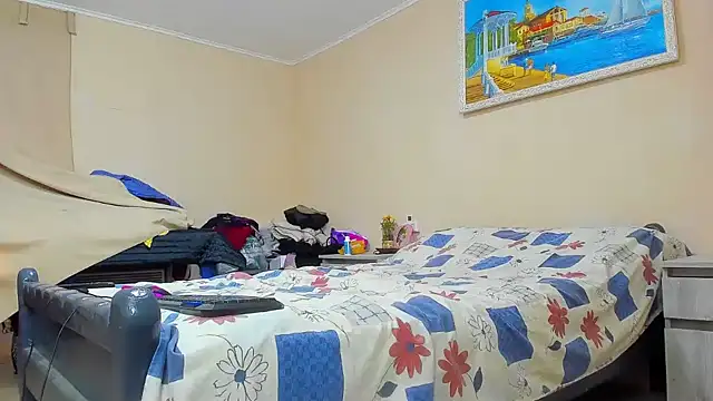 DUSSY PUSSY online show from 4, 10, 2025