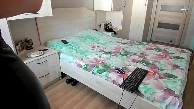 DUSSY PUSSY online show from 6, 5, 2026