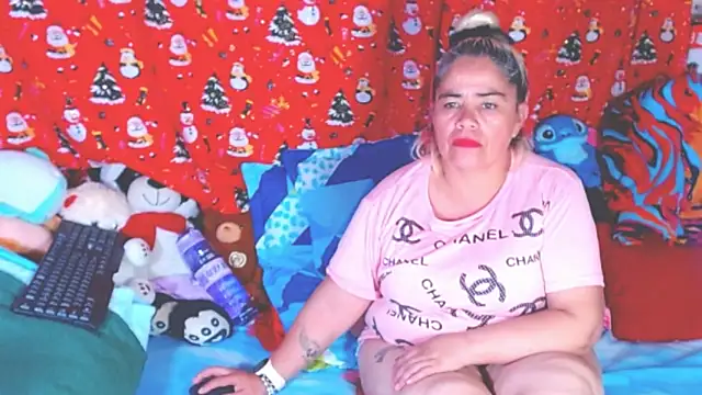 Snapshot of estrellita_fugaz16x chatting on 7, 2, 2026 estrellita fugaz16x online show from 7, 2, 2026