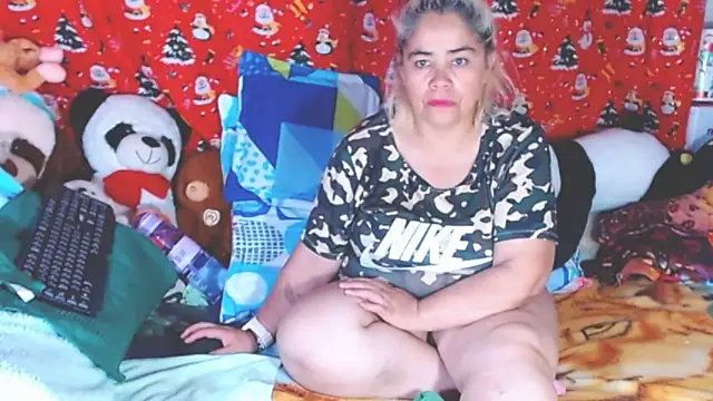 Snapshot of estrellita_fugaz16x chatting on 19, 1, 2026 estrellita fugaz16x online show from 19, 1, 2026