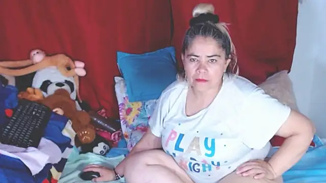 estrellita fugaz16x online show from 6, 11, 2025