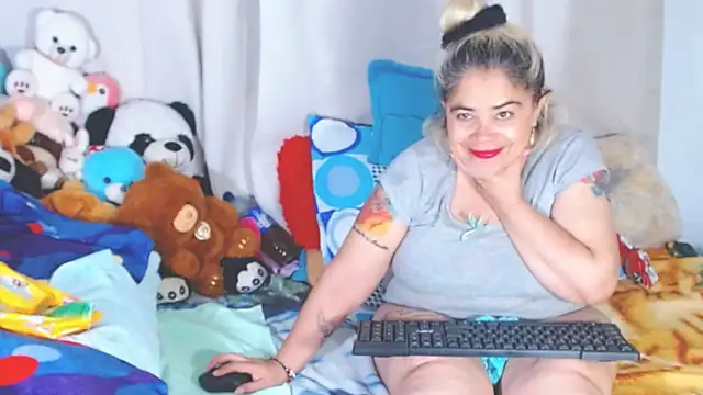 estrellita fugaz16x online show from 28, 9, 2025