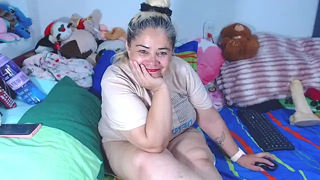 estrellita fugaz16x online show from 21, 6, 2026