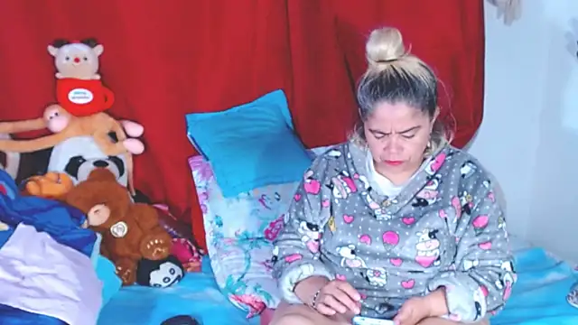 estrellita fugaz16x online show from 10, 11, 2025