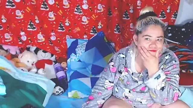 Snapshot of estrellita_fugaz16x chatting on 3, 2, 2026 estrellita fugaz16x online show from 3, 2, 2026