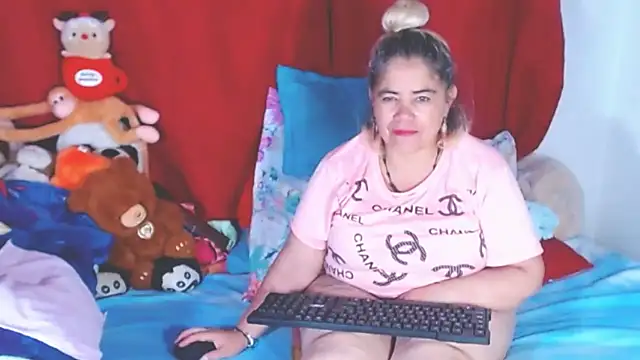 estrellita fugaz16x online show from 11, 11, 2025