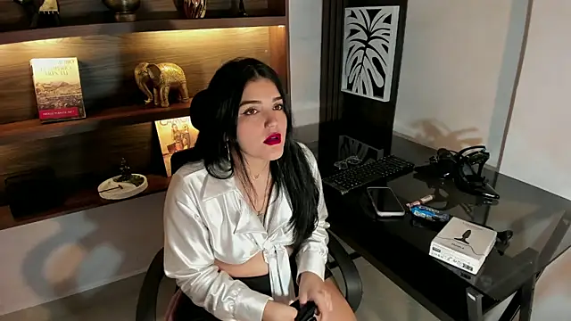 Maddysex  online show from 27, 11, 2025