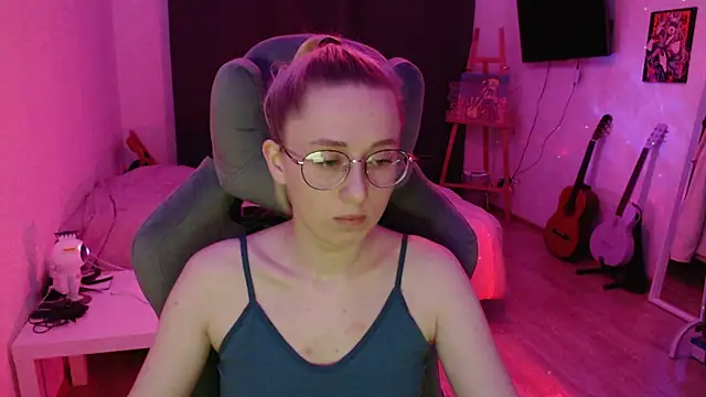 AnabelFrel online show from 5, 12, 2024