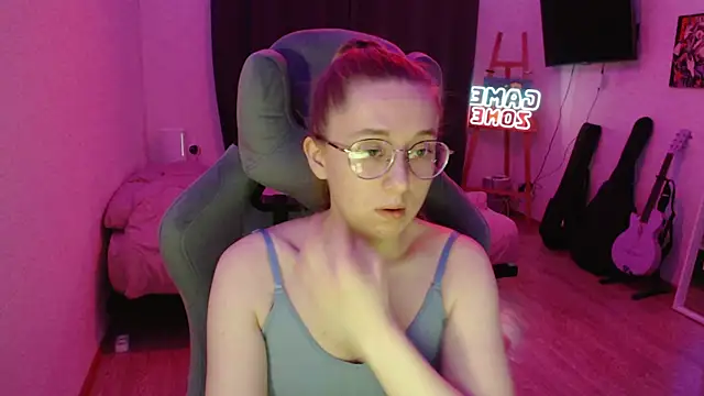 AnabelFrel online show from 12, 1, 2025