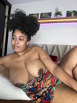 Snapshot of africa_xxx chatting on 8, 7, 2026 africa xxx online show from 8, 7, 2026