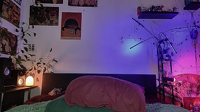 olivecum online show from 13, 10, 2025