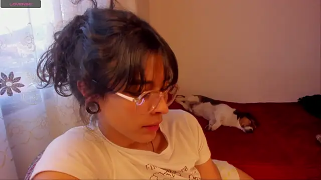 Snapshot of aluna_0310 chatting on 16, 12, 2024 aluna 0310 online show from 16, 12, 2024