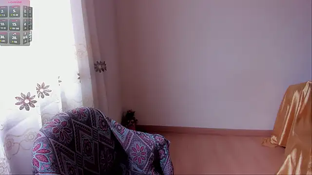 Snapshot of aluna_0310 chatting on 12, 10, 2025 aluna 0310 online show from 12, 10, 2025