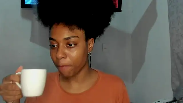 thaimy  online show from 18, 9, 2025