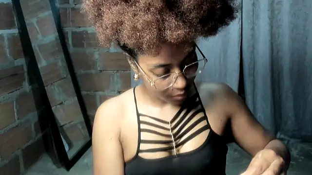 Snapshot of thaimy_ chatting on 16, 6, 2026 thaimy online show from 16, 6, 2026