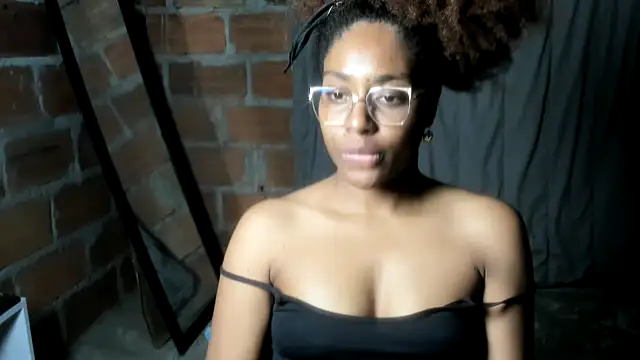 Snapshot of thaimy_ chatting on 15, 7, 2026 thaimy online show from 15, 7, 2026