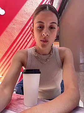 alana15 online show from 9, 5, 2026