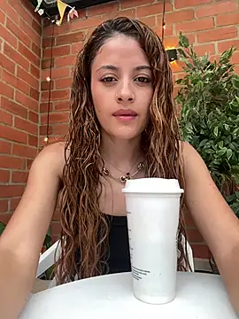 alana15 online show from 1, 6, 2026