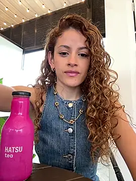 alana15 online show from 10, 1, 2026