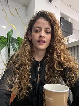 alana15 online show from 4, 10, 2025