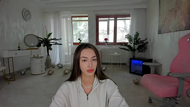 TiffanyHouston  online show from 27, 2, 2025