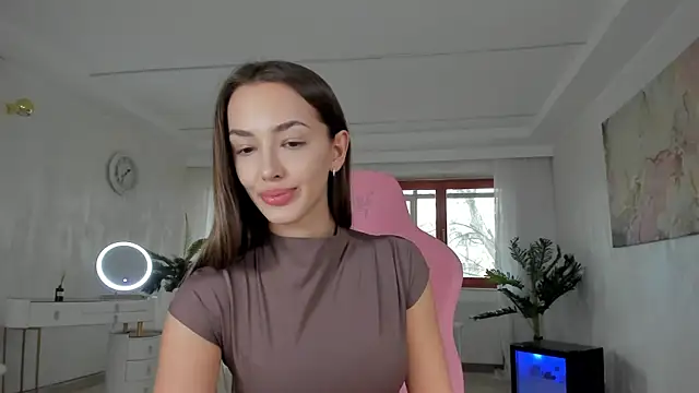 TiffanyHouston  online show from 20, 3, 2025