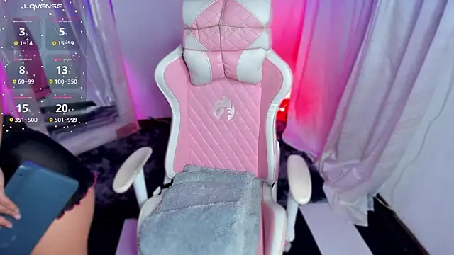 jenndy lockhart online show from 6, 11, 2025