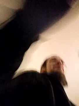 BunnyandClydeDk online show from 1, 2, 2025