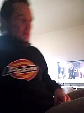 BunnyandClydeDk online show from 1, 1, 2025