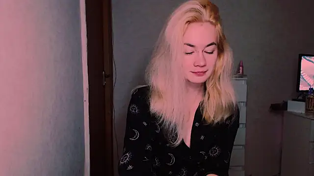 xxxcharismaaa online show from 6, 10, 2025