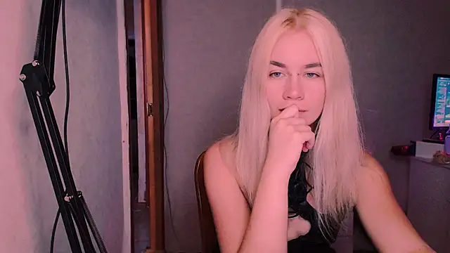 xxxcharismaaa online show from 30, 9, 2025