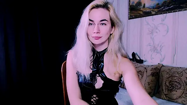 xxxcharismaaa online show from 8, 11, 2025