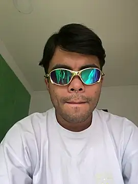 pinedasex777 online show from 3, 2, 2025