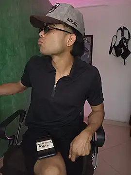 pinedasex777 online show from 24, 11, 2025