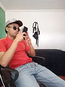 pinedasex777 online show from 8, 11, 2025