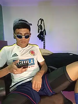 pinedasex777 online show from 17, 11, 2025