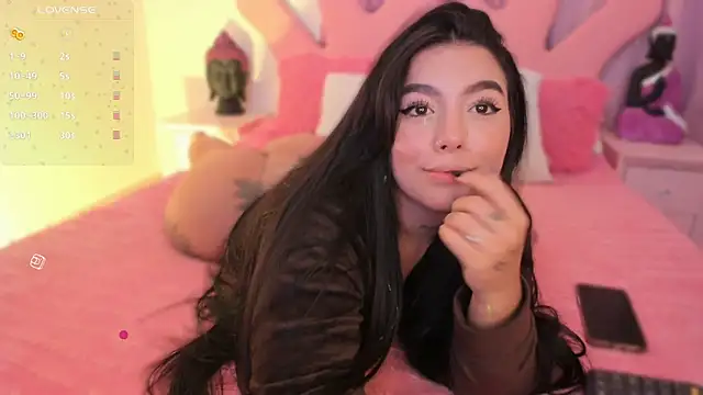 shantall vidales  online show from 28, 9, 2025