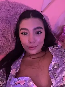 shantall vidales  online show from 9, 10, 2025