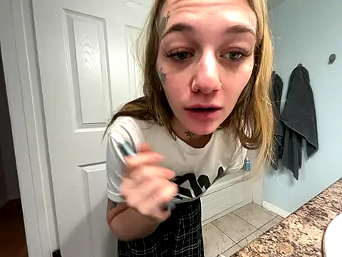 Snapshot of chloetease chatting on 6, 1, 2026 chloetease online show from 6, 1, 2026