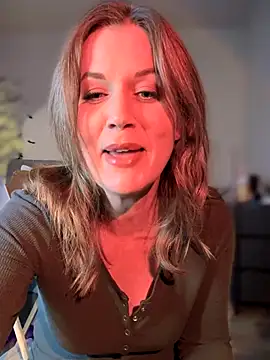 MaiseKnox online show from 11, 9, 2025