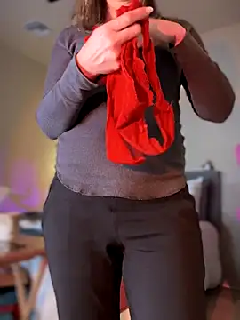 MaiseKnox online show from 1, 10, 2025