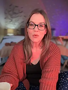 MaiseKnox online show from 16, 3, 2025