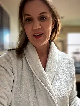 MaiseKnox online show from 16, 4, 2026