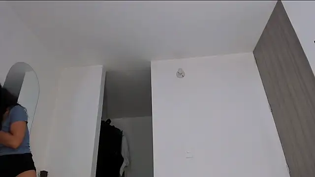 Snapshot of angiebutt chatting on 6, 5, 2026 angiebutt online show from 6, 5, 2026