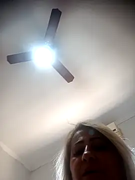 Snapshot of vivifernades chatting on 21, 2, 2026 vivifernades online show from 21, 2, 2026