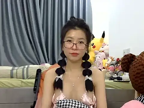 Cute Ruby01 online show from 2, 1, 2025