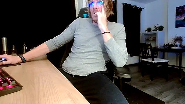 FatBalls online show from 24, 10, 2025